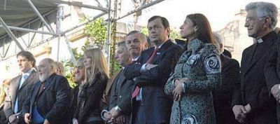 �Desde Santiago aportamos para que la Patria sea cada vez m�s grande�