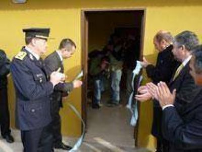  Inauguraron nuevas dependencias policiales en Allen