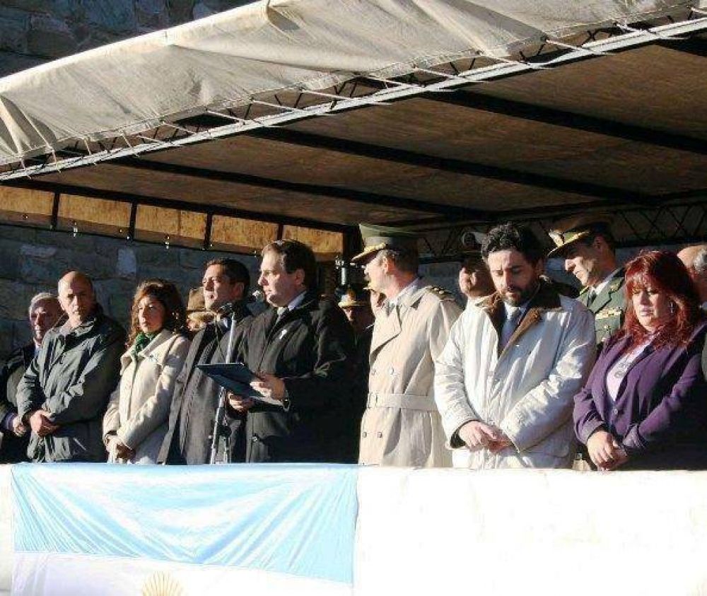  Bariloche festej� el 25