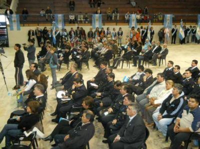 Acto por el 201 aniversario de la Patria 