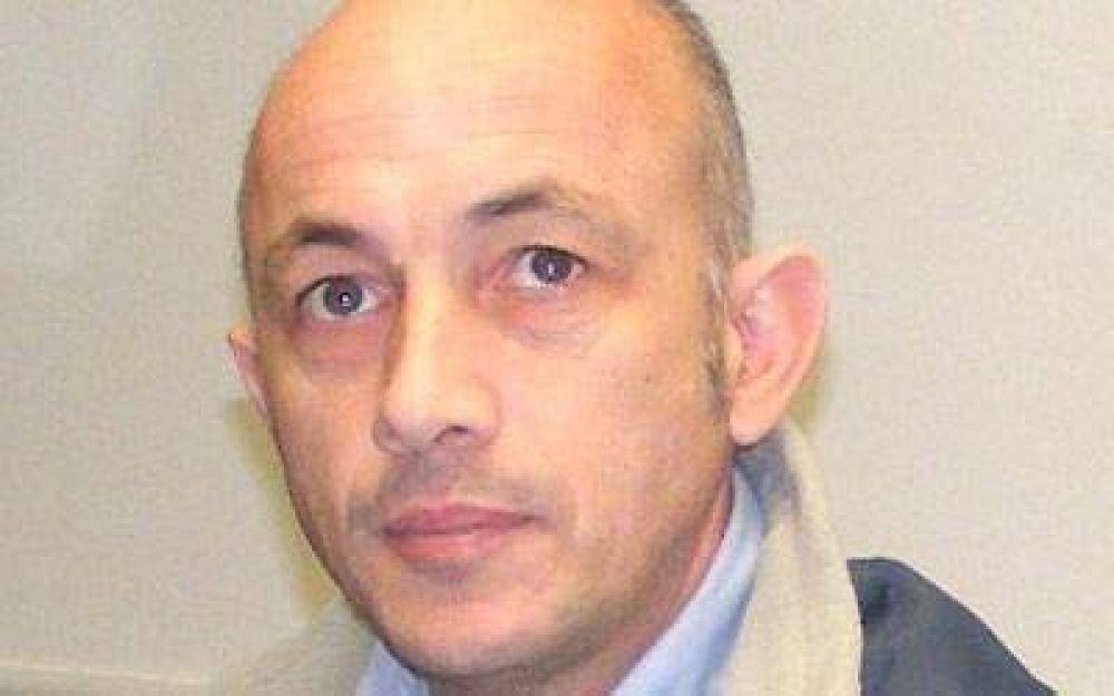 Cotillo: �no politicemos una gesti�n pedida por los padres�