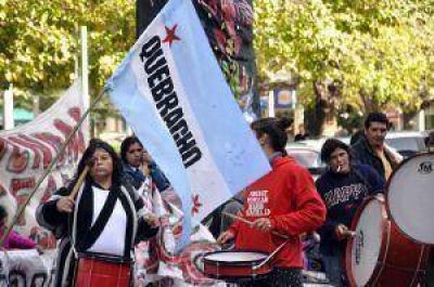 El MTC y An�bal Ver�n protestaron frente al municipio 