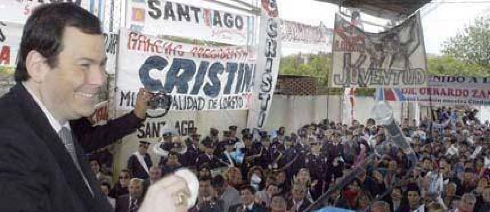 El gobernador lanz� los Juegos Deportivos y anunci� un polideportivo para Loreto