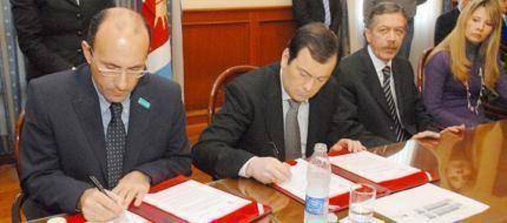 Compromiso de Zamora y Unicef para seguir trabajando por la educaci�n y la salud