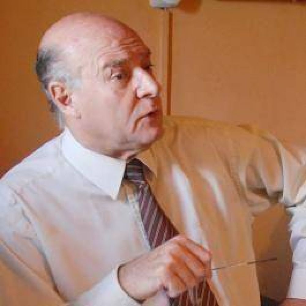 Aunque present� la renuncia, Aguirre no tiene pensado irse de la Osep
