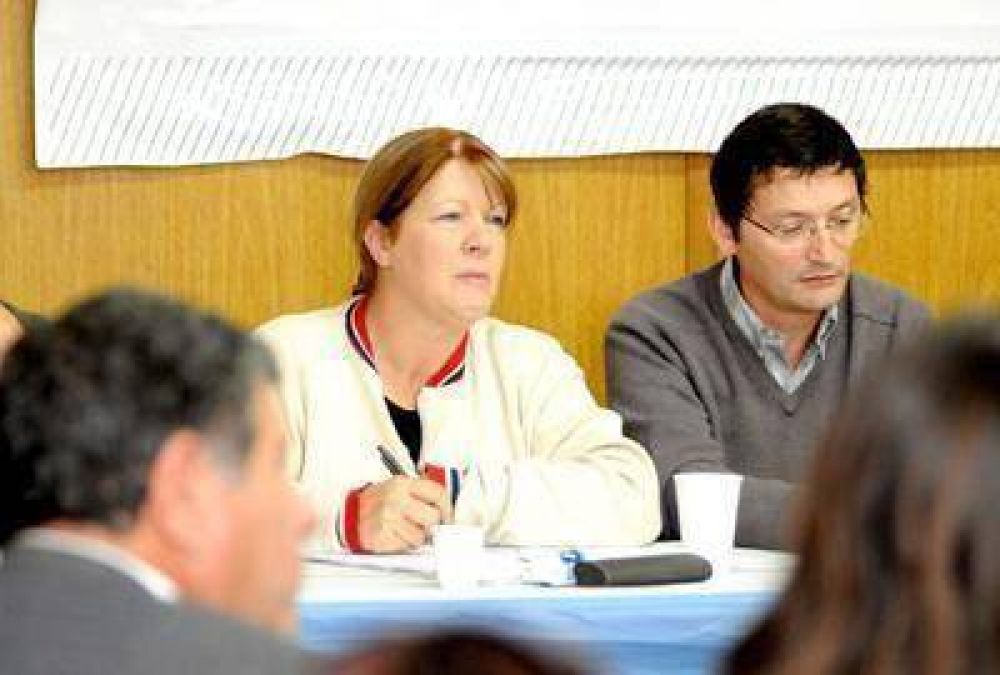 Stolbizer encabez� un encuentro de delegados del GEN en Mar del Plata