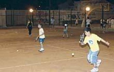 El tenis convoc� m�s de 80 chicos de varias ciudades del interior