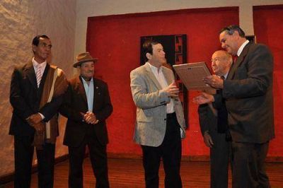 Zamora fue distinguido por la Sociedad de Folcloristas