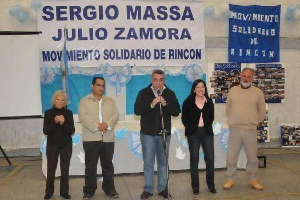 El "Movimiento Solidario Rinc�n" recibi� el reconocimiento municipal