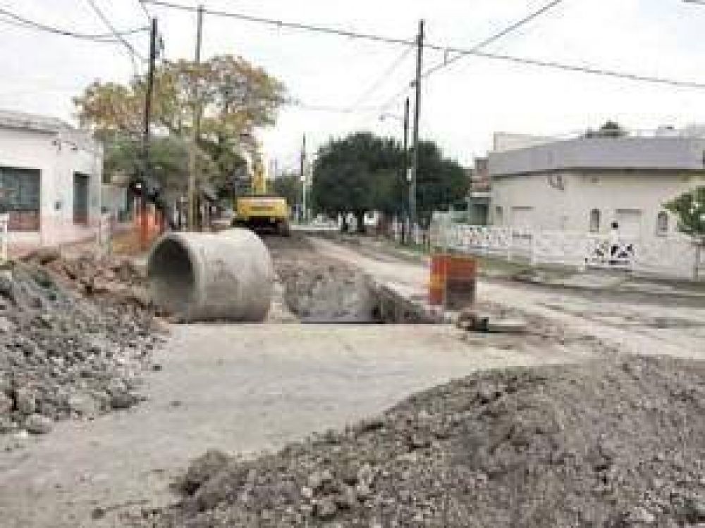 El Municipio comenz� las obras para terminar con las inundaciones