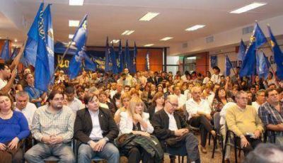 El FPV adelant� que armar� listas propias para cargos municipales y legislativos 