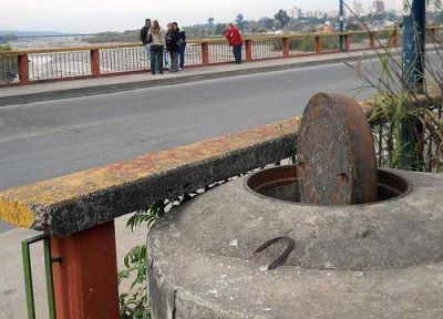 Piden informes sobre  desechos cloacales que  se arrojan al r�o Grande