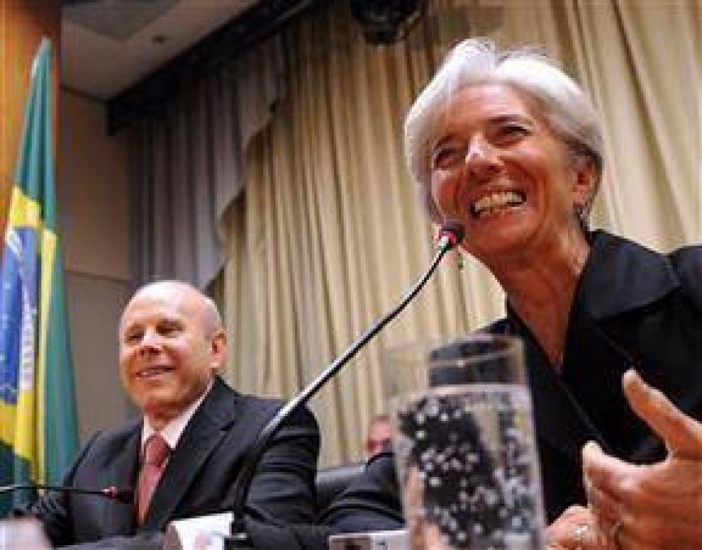 En busca del apoyo de Brasil, Lagarde promete reformas