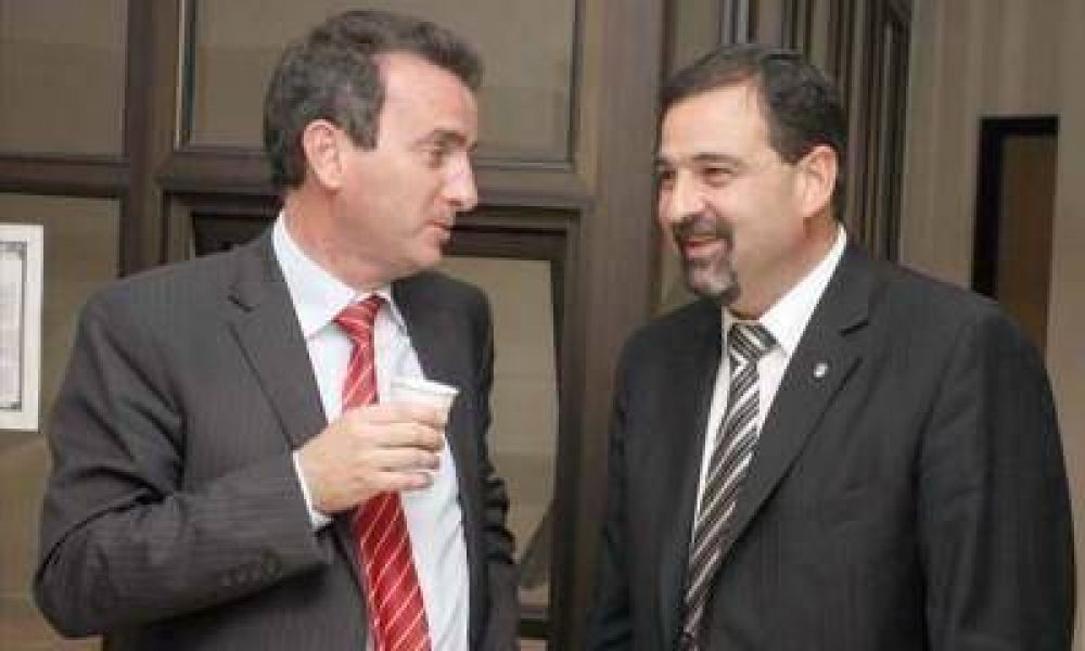 Cazab�n, Bauz� y Tan�s ser�n los "constructores" de Paco P�rez y Ciurca como candidatos