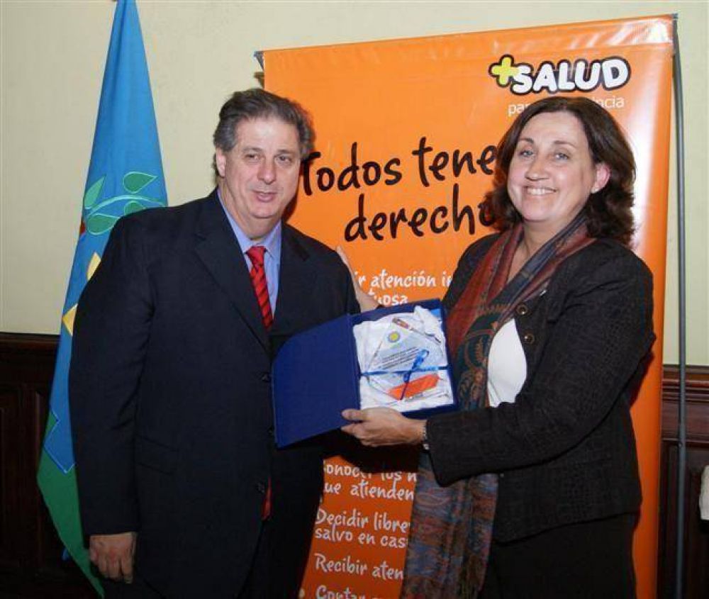 LUJ�N - LA INTENDENTA RECIBIO AL MINISTRO DE SALUD DE LA PROVINCIA EN OPEN DOOR