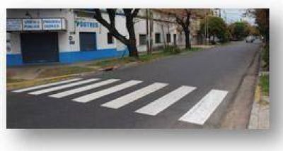 LAN�S - CONTIN�AN LOS TRABAJOS DE PAVIMENTACI�N DE CALLES