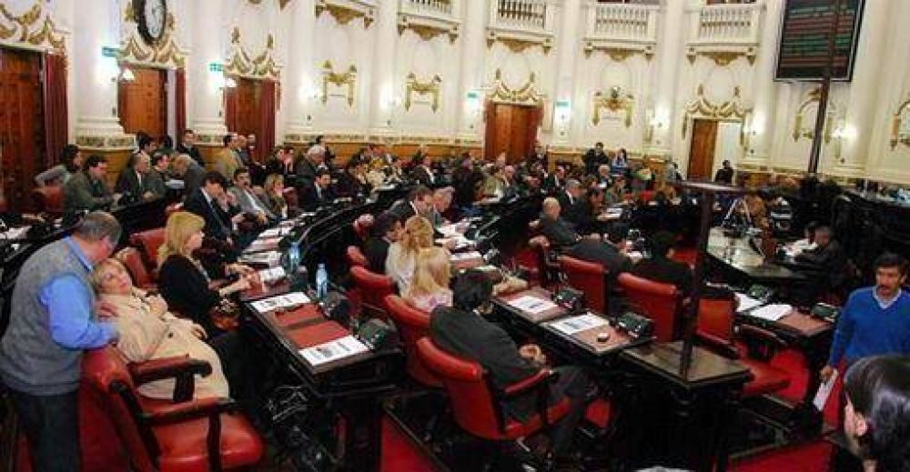 Contrarreloj buscan un acuerdo legislativo que frene la judicializaci�n electoral 