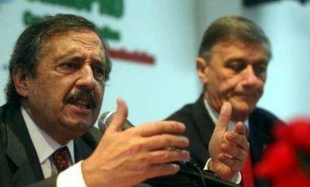 Alfons�n reiter� que ir� con De Narv�ez y el socialismo se separa de la UCR