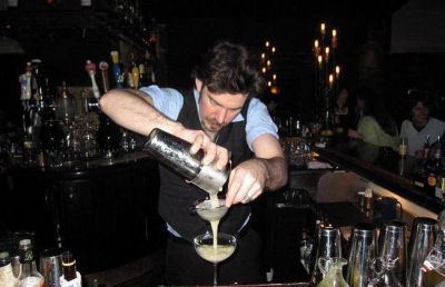 �Hay una licencia que permite la venta de alcohol hasta las 4.30�