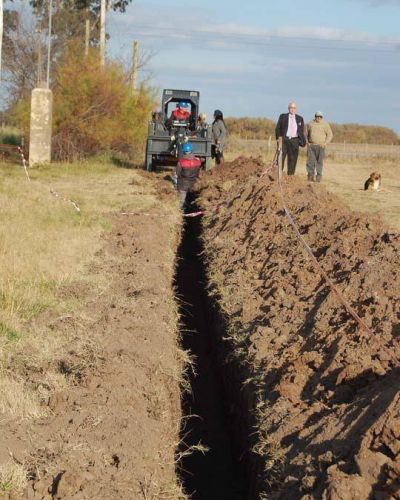 Comenz� la obra de agua potable en �lvarez de Toledo