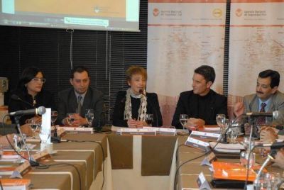 R�os inaugur� la asamblea del Consejo Federal de Seguridad Vial en Ushuaia