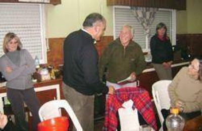 EL GEN LUJ�N: El Diputado Ju�rez entreg� Subsidios a la Escuela Nro. 3 y al Centro de Jubilados y Pensionados de la localidad de Torres