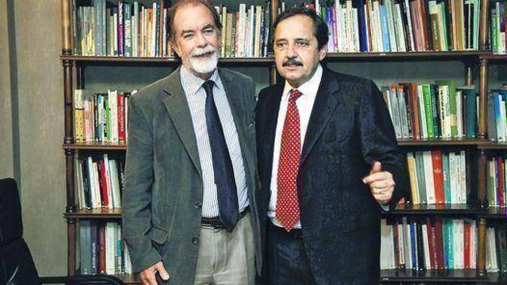Alfons�n eligi� a Gonz�lez Fraga como compa�ero de f�rmula