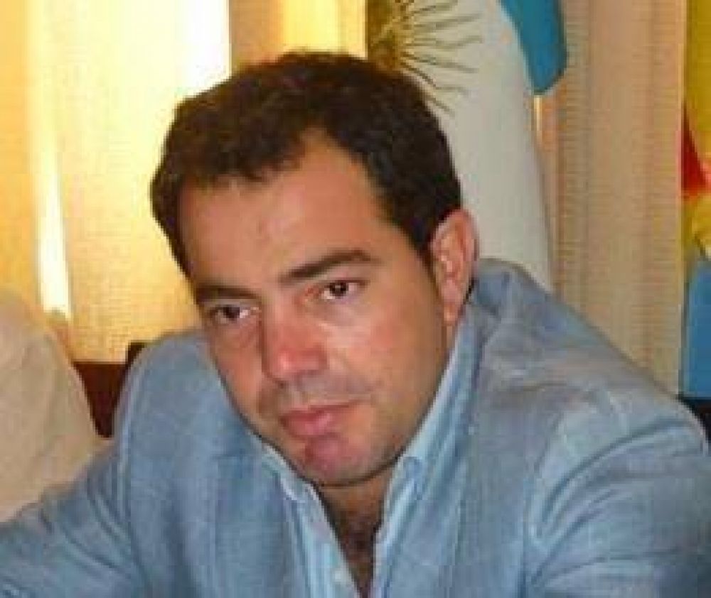 Este viernes renuncia Bonelli 