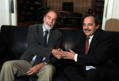 Alfons�n eligi� a Gonz�lez Fraga como candidato a vice