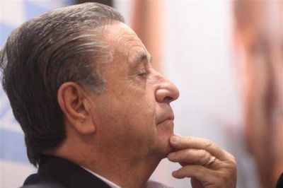 Duhalde: "Es lamentable que no se haya concretado la alianza Alfons�n-Binner"