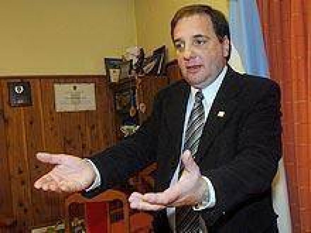 Casc�n y la tasa del casino: �Se puso de rodillas a Bariloche ante el poder econ�mico�