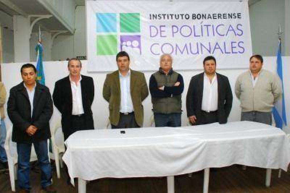 Con nuevos integrantes se rearm� el Instituto de Pol�ticas Comunales
