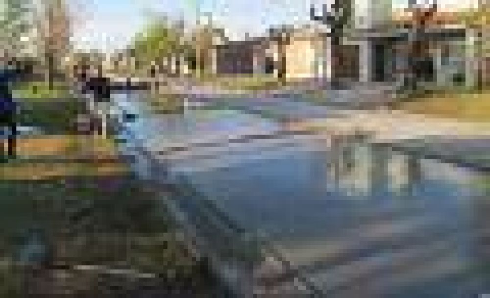  Se pavimenta la calle Gardes, entre Na�n y De�n Funes
