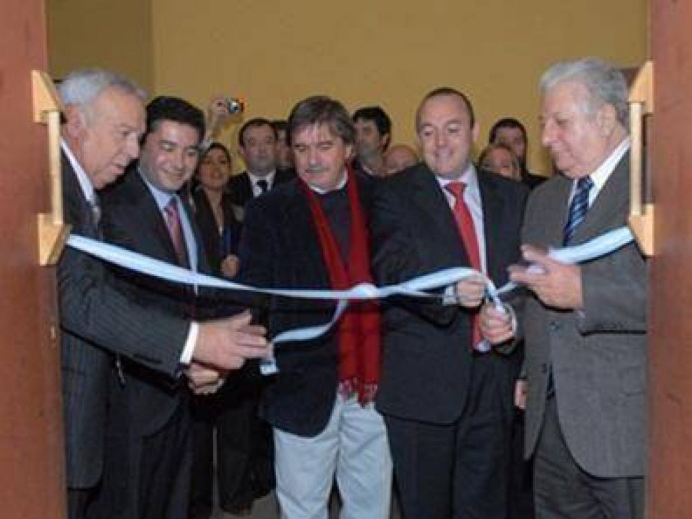 Expo Empleo: Cuartango y Tassara destacan incidencia del trabajo para la inclusi�n social