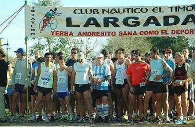Mart�n Pineschi y Julieta Rueda se quedaron con los 10k de la calle Alsina