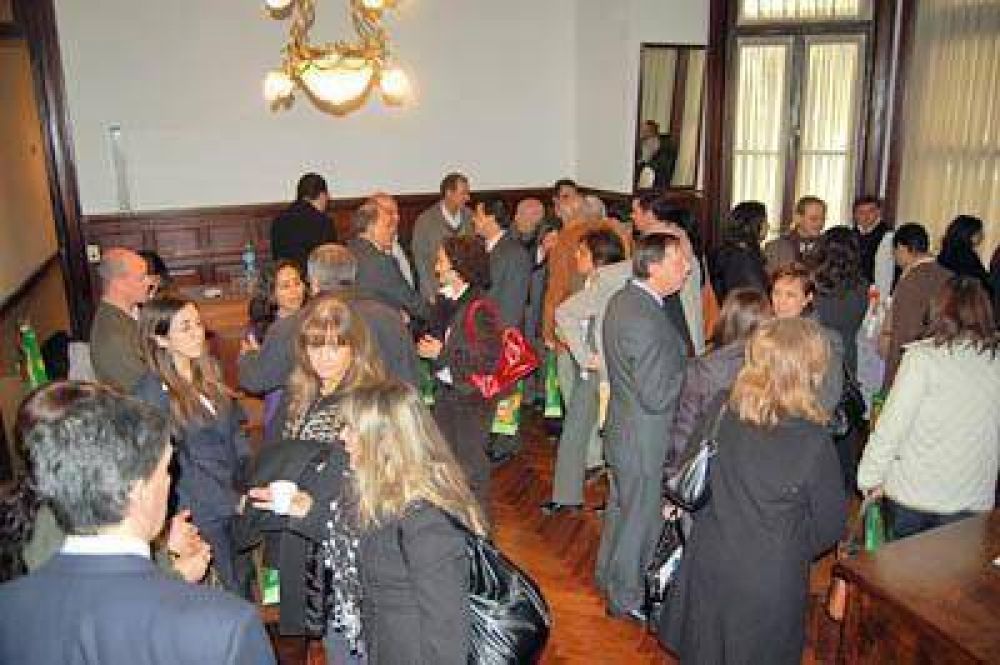 Profesionales en Ciencias Econ�micas del �mbito municipal tuvieron ayer su reuni�n en Pergamino