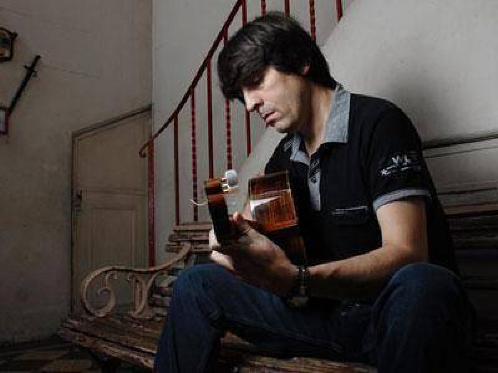 Nstor Basurto:Soy un militante de la msica, me gusta hurgar