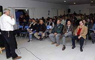 El Gobierno provincial organiz� una jornada de planificaci�n agropecuaria