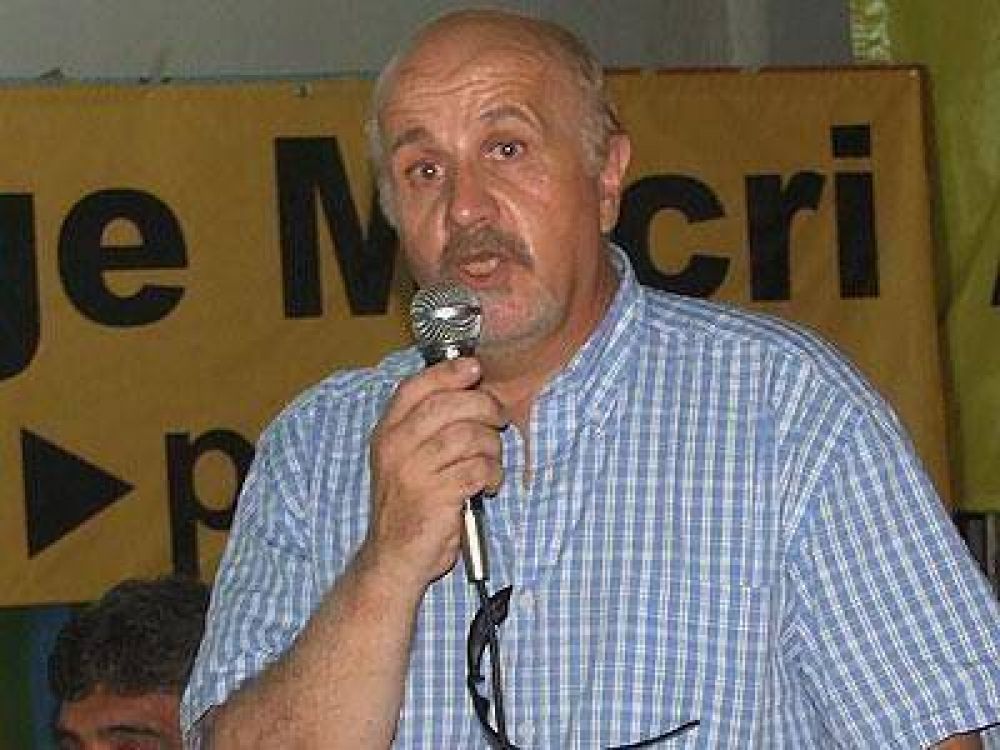 Garc�a: "Leiva sufre cistitis pol�tica"