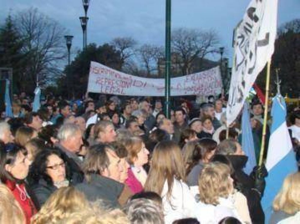 La Asamblea por la Seguridad se hizo presente en la plaza