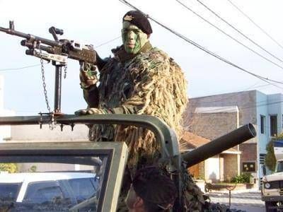 Impactante desfile c�vico-militar en una tarde de festejos
