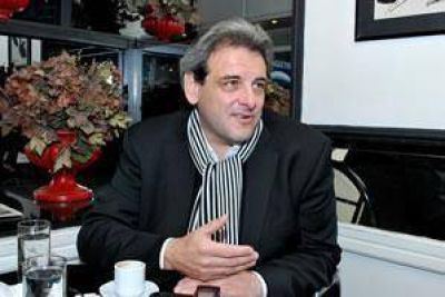 Hugo Dom�nguez, Todos Por San Juan: �Nuestro candidato debe ser un radical� 