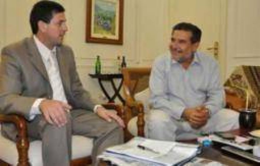 Intendente de Famatina quiere ley de Coparticipaci�n Municipal