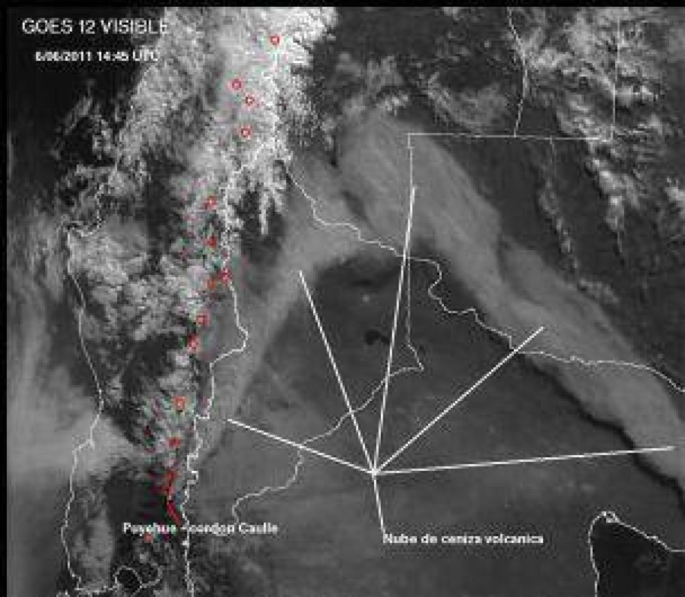 Desde las 19 horas cae ceniza volc�nica en la localidad de 25 de Mayo