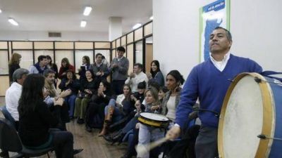 Una protesta paraliz� la atenci�n en la ANSES y hubo indignaci�n