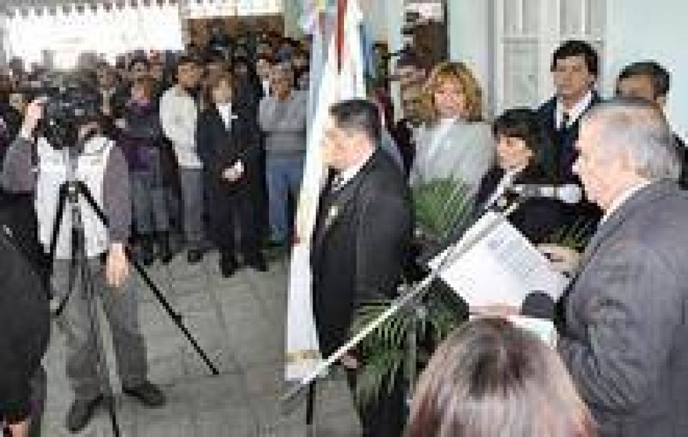 Infante particip� del acto por el nuevo aniversario de Calidad de Vida