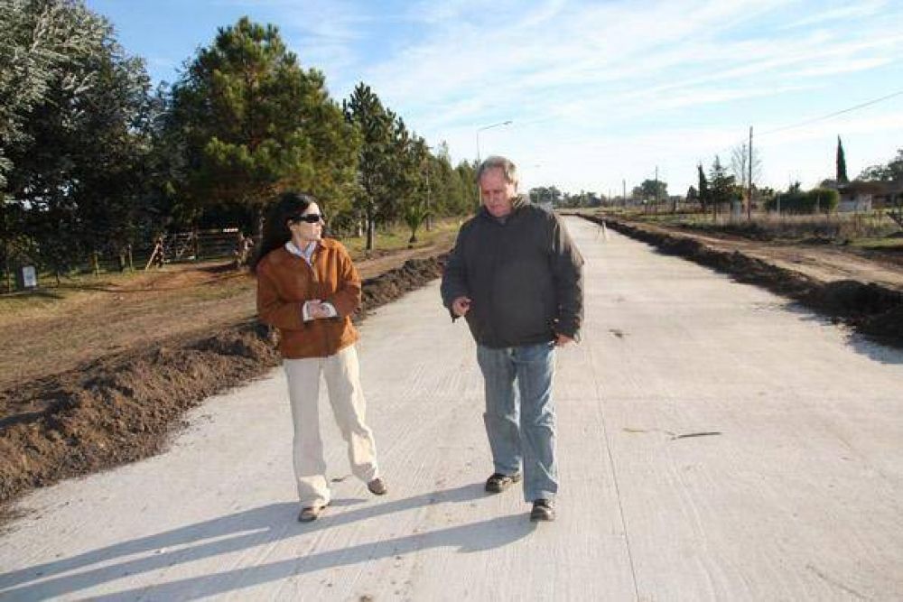 Acceso, ruta 40 y m�s obras