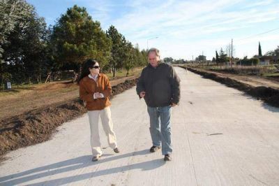 Acceso, ruta 40 y m�s obras