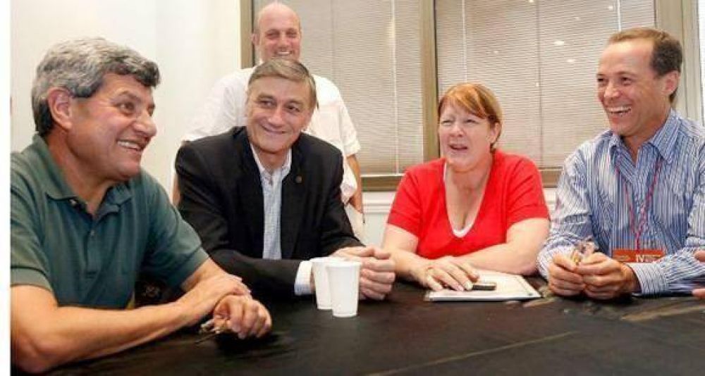 Binner encabeza "la izquierda social que todav�a no tuvo la expresi�n electoral acorde"