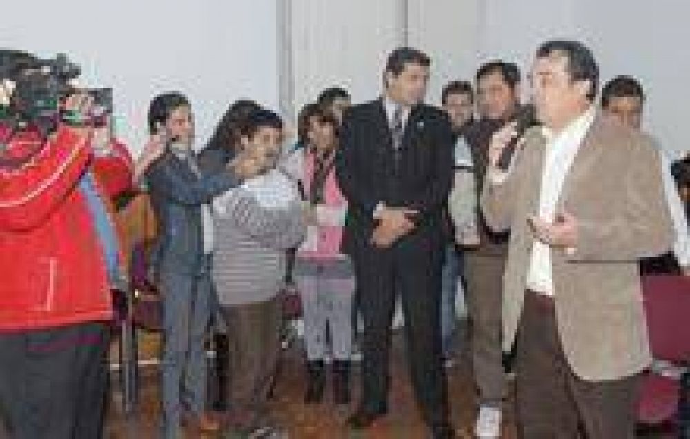 La C�mara de Diputados homenaje� a periodistas
